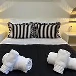 What A View - Panoramic Sea View, Stunning Sunsets & Pool